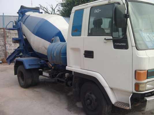 ขาย 6 ล้อโม่ปูน 3.คิวอิซูชุร็อคกี้ เครื่อง 195 แรงโม่แอร์เย็นยางใหม่ทำไหม่พร้อมใช้งานสนใจโทรฉลาดศิลป์ 0810707634