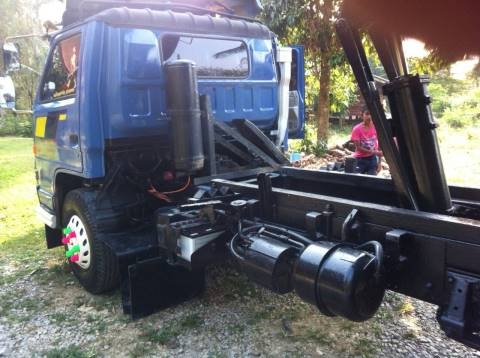 6ล้อดั้มพ์ ISUZU 115แรงม้า เกียร์175 เฟืองท้าย145 แอร์เย็น พวงมาลัยพาวเวอร์ พร้อมใช้งาน เครื่องดี คัทซีสวย ราคาต่อรองได้ 087-2976734 095-0403929