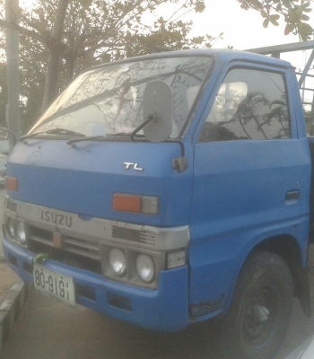 สีล้อ ISUZU TL85แรง สภาพพร้อใช้งาน ทะเบียนพร้อมโอน เด้อ