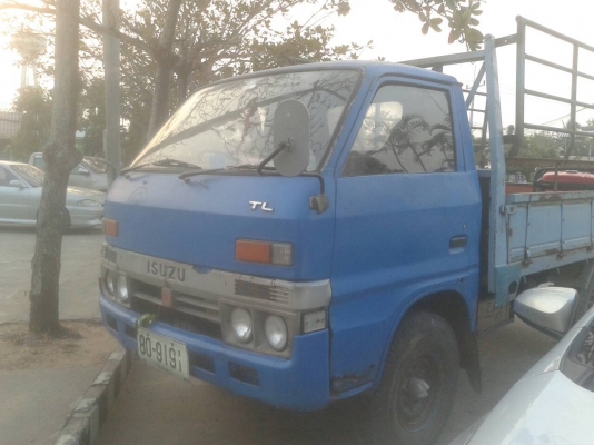 สีล้อ ISUZU TL85แรง สภาพพร้อใช้งาน ทะเบียนพร้อมโอน เด้อ