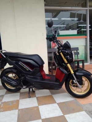 รุ่นใหม่ล่าสุดHonda Zoomer X ปี 2556 ตัว TOP คอมบายเบรค รถสวยเท่ห์สุดๆ รุ่นใหม่ล่าสุดHonda Zoomer X ปี 2556 ตัว TOP คอมบายเบรค รถสวยเท่ห์สุดๆ
