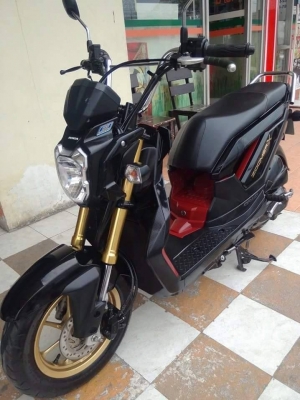 รุ่นใหม่ล่าสุดHonda Zoomer X ปี 2556 ตัว TOP คอมบายเบรค รถสวยเท่ห์สุดๆ รุ่นใหม่ล่าสุดHonda Zoomer X ปี 2556 ตัว TOP คอมบายเบรค รถสวยเท่ห์สุดๆ
