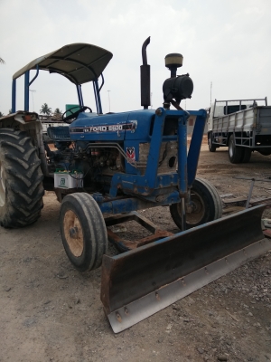 ขายด่วนรถไถฟอร์ด สภาพดี เล่มพร้อมโอนทันทีคะ ราคาต่อรองได้