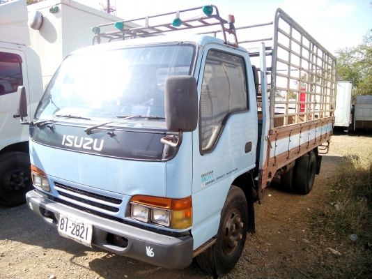 6 ล้อกลาง  ISUZU  NPR66LX5-S  120 แรงม้า  *ยาว 4.30 ม.*  รถสวยเดิม+ตามสภาพ+พร้อมใช้งาน * รถห้างแท้ * มีเล่มพร้อม *