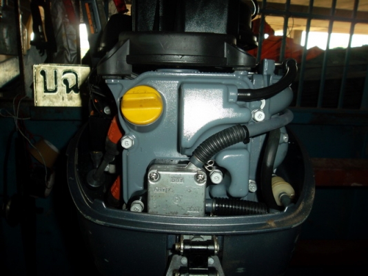 เครื่องเรือYAMAHA 8 hp four stoke เครื่องเรือYAMAHA 8 hp four stoke