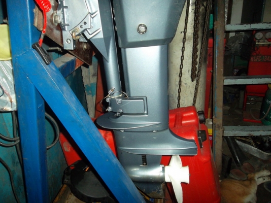 เครื่องเรือYAMAHA 8 hp four stoke เครื่องเรือYAMAHA 8 hp four stoke