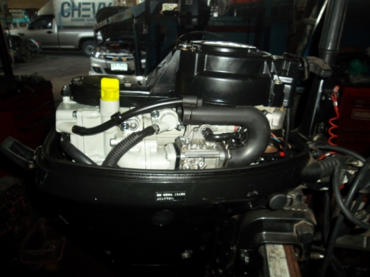 เครื่องเรือsuzuki 9.9hp four stoke