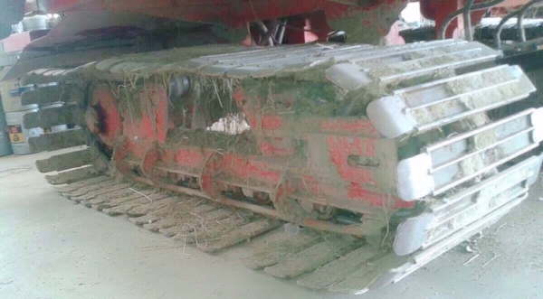 ขายด่วน รถเกี่ยวข้าวไทยเจริญการช่าง เครื่องยนต์ 235 HP JO8C เทอร์โบ อุ้มขวาปรับระดับ 2.5 ตัน ปั๊มไดกิ้นเบอร์ 22 ช่วงล่างตัวเดิน 12 รถสวยสภาพดีพร้อมทำงานได้เลยครับ ราคาต่อรองได้ครับ