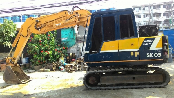 ขายด่วน รถขุด KOBELCO SK60-2 บูมตัวยู   แทรคยาง   สภาพสวยมากๆๆๆ  แอร์เย็น พร้อมใช้งาน  โทร 081-3848169