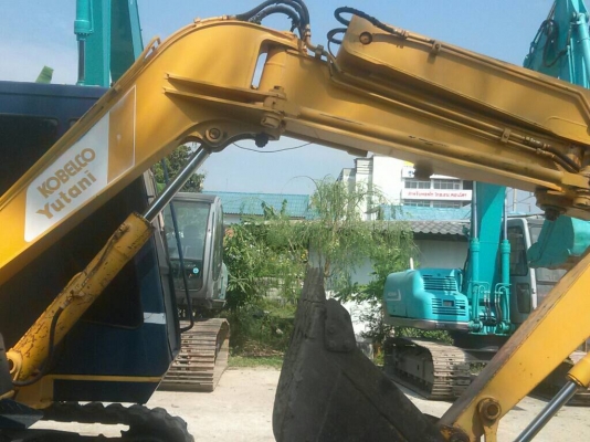 ขายด่วน รถขุด KOBELCO SK60-2 บูมตัวยู   แทรคยาง   สภาพสวยมากๆๆๆ  แอร์เย็น พร้อมใช้งาน  โทร 081-3848169