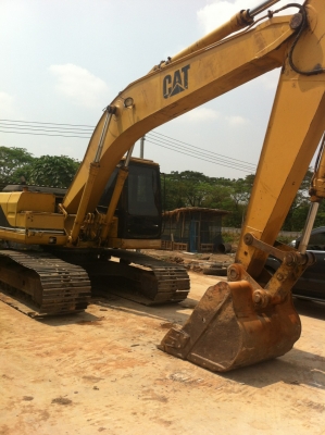 ขายด่วนรถแบคโฮ CAT 320 V2 พร้อมใช้งานสภาพดี เจ้าของขายเอง