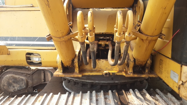 ขายด่วนรถแบคโฮ CAT 320 V2 พร้อมใช้งานสภาพดี เจ้าของขายเอง