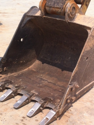 ขายด่วนรถแบคโฮ CAT 320 V2 พร้อมใช้งานสภาพดี เจ้าของขายเอง