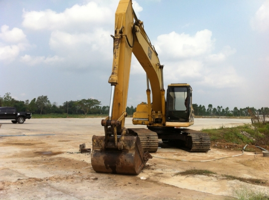 ขายด่วนรถแบคโฮ CAT 320 V2 พร้อมใช้งานสภาพดี เจ้าของขายเอง