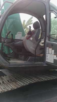 ขายด่วน รถขุด KOBELCO SK200 มาร์คไฟว์  ซุปเปอร์    แทรค 80     สวยมากๆๆ  โทร 081-3848169 คมศักดิ์