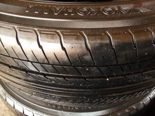 ยางขอบ17 โยโกฮาม่า 215-60-R17ลงพื้นปลายปี12 (4เส้น3,400บ)ดอกหนา ยางขอบ17 โยโกฮาม่า 215-60-R17ลงพื้นปลายปี12 (4เส้น3,400บ)ดอกหนา