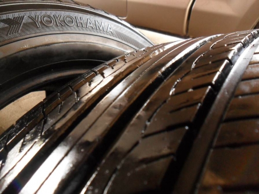 ยางขอบ17 โยโกฮาม่า 215-60-R17ลงพื้นปลายปี12 (4เส้น3,400บ)ดอกหนา