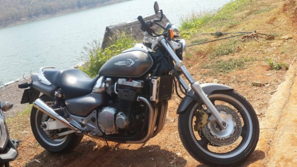 Honda 1300CC รุ่น X4 สี่สูบเรียง ปี99 พร้อมทะเบียนโอน พร้อมออกทริป Honda 1300CC รุ่น X4 สี่สูบเรียง ปี99 พร้อมทะเบียนโอน พร้อมออกทริป