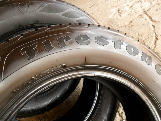 ยางขอบ15 ไฟร์สโตน 205-65-R15ลงพื้นปลายปี12(4เส้น2,600บ) ยางขอบ15 ไฟร์สโตน 205-65-R15ลงพื้นปลายปี12(4เส้น2,600บ)