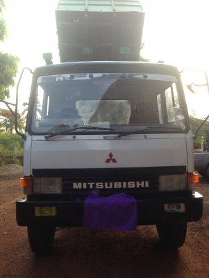 ขายไอ้หลง ปี 40 TD เบลคใหญ่เพลาบุ๋ม ซีXXX 4 พันกว่า เครื่อง 6D16 เกียร์ 10 speed