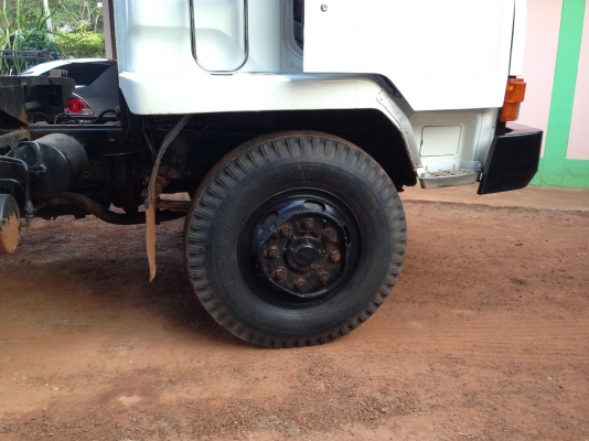 ขายไอ้หลง ปี 40 TD เบลคใหญ่เพลาบุ๋ม ซีXXX 4 พันกว่า เครื่อง 6D16 เกียร์ 10 speed