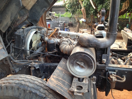 ขายไอ้หลง ปี 40 TD เบลคใหญ่เพลาบุ๋ม ซีXXX 4 พันกว่า เครื่อง 6D16 เกียร์ 10 speed