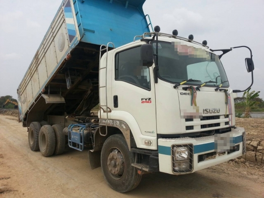 รถอีซูซุ 10 ล้อดั้ม FVZ 240 แรงม้า. ปี 55  ( มีขาย 10 คัน.)  ( รถวิ่ง  4x,xxx - 5x,xxx กว่า กม. )     สนใจติดต่อ 081 - 6079515