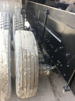 รถอีซูซุ 10 ล้อดั้ม FXZ 360 แรงม้า. ปี 55  ( มีขาย 3 คัน.)  ( รถวิ่ง 7x,xxx - 8x,xxx - 9x,xxx กว่า กม. )   สนใจติดต่อ  081 - 6079515