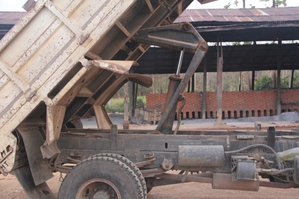 ขาย 6 ล้อดัมพ์ HINO HO7C 185 แรงม้า ขาย 6 ล้อดัมพ์ HINO HO7C 185 แรงม้า