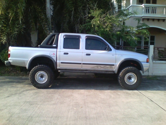 ขาย รถford ยกสูง ปี2100 เครื่อง TOYOTA 1J ติดแก๊ซ LPG ลงแล่มแล้ว ขาย รถford ยกสูง ปี2100 เครื่อง TOYOTA 1J ติดแก๊ซ LPG ลงแล่มแล้ว