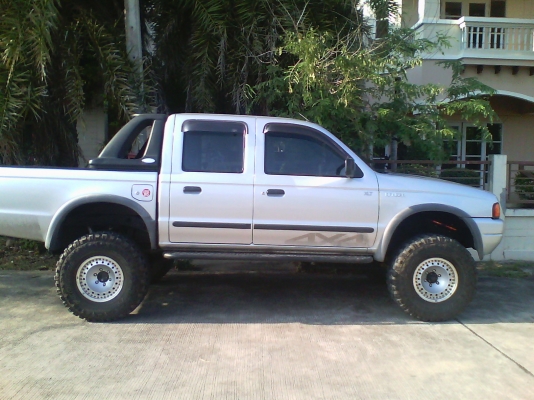 ขาย รถford ยกสูง ปี2100 เครื่อง TOYOTA 1J ติดแก๊ซ LPG ลงแล่มแล้ว ขาย รถford ยกสูง ปี2100 เครื่อง TOYOTA 1J ติดแก๊ซ LPG ลงแล่มแล้ว