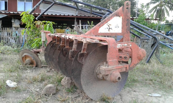 ขายผาน 7 ใบ 26 นิ้วของ KK บ้านโป่งสำหรับรถไถใหญ่พร้อมใช้