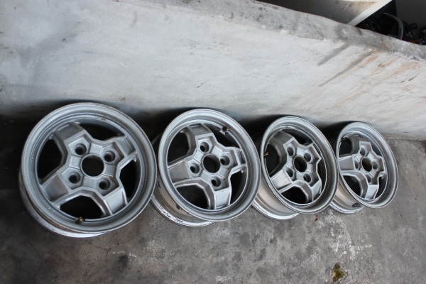 ขายล้อ ลายบวก Cross ขอบ13 4/114 // 2100บาท ขายล้อ ลายบวก Cross ขอบ13 4/114 // 2100บาท