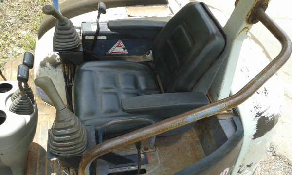 ขายแบคโฮ MITSUBISHI MM40CR แทรคเหล็ก พร้อมอินวอยด์