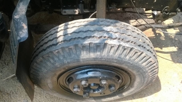 ขาย 6 ล้อ NPR รถห้างปี 35 กระบะยาว 4.30 เมตร เครื่อง 4BD1 115 แรงม้า คัสซีสวยตลอดเส้น เกียร์ยาว ทะเบียนพร้อมโอน ราคาต่อรองได้ครับ