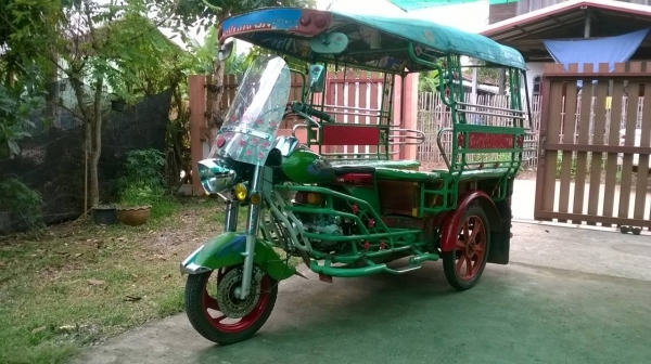 ขายรถ 3 ล้อเครื่อง สภาพสวยพร้อมใช้ เครื่อง 150 ซีซี สตาร์ทมือ ระบบไฟครบ มีทะเบียนครับ ราคาต่อรองได้ ขายรถ 3 ล้อเครื่อง สภาพสวยพร้อมใช้ เครื่อง 150 ซีซี สตาร์ทมือ ระบบไฟครบ มีทะเบียนครับ ราคาต่อรองได้