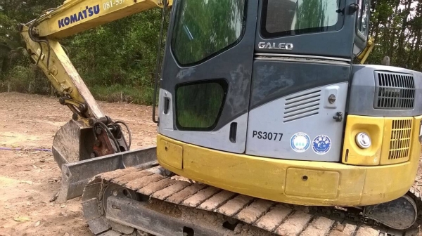 ขายแมคโครkomatsu pc78usมีหัวแย๊กใ้ห้พร้อมบุ้งกี๋ ขาย600000