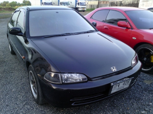 ซีวิคเครื่องd15bหัวฉีดออโต้ แอร์เย็น สีสวย ไฟฟ้าครบ เอกสารเล่มพร้อม