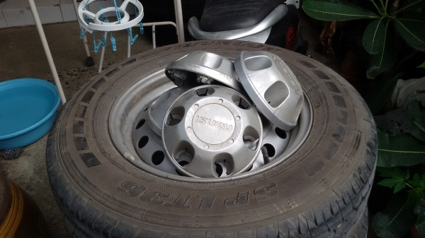ขายกะทะ 6รูขอบ15 พร้อมยางชุดละ8500