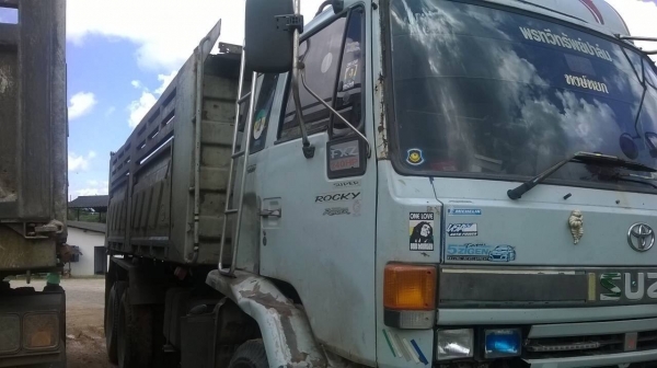 ขายรถพ่วงดั้มisuzu นางฟ้า240แรง หางสามิตรปี54ขายพ่วงละ1300000