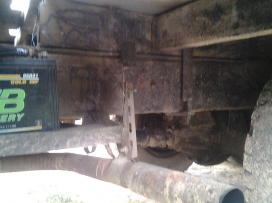 ขายสิบล้อหน้ายาวบรรทุกรถเกี่ยวข้าว พร้อมใช้ เครื่อง 6bf1  โทรเลยครับ 0883224565