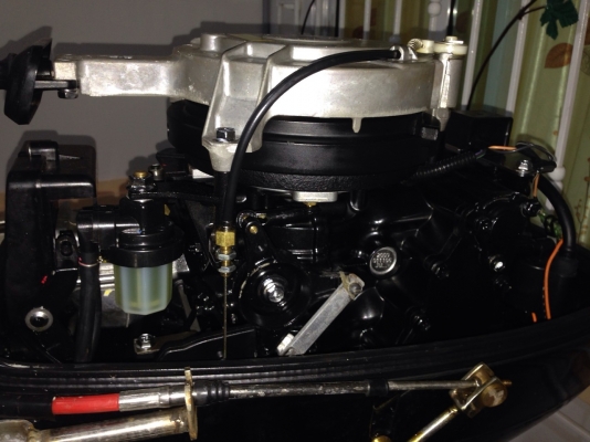 ขาย........เรือ 12 ฟุต  suzuki 15 hp.