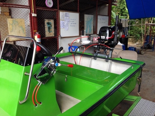 ขาย........เรือ 12 ฟุต  suzuki 15 hp.