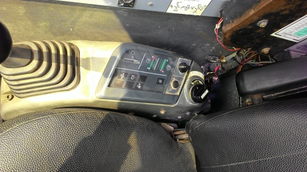 ขายด่วน รถขุด KOMATSU PC138 US-2 เก่าไทย สภาพดี เครื่องฟิตสตารืทติดง่าย เร็ว พร้อมใช้งาน ราคากันเอง โทร สุชาติ 061-4039868 ขายด่วน รถขุด KOMATSU PC138 US-2 เก่าไทย สภาพดี เครื่องฟิตสตารืทติดง่าย เร็ว พร้อมใช้งาน ราคากันเอง โทร สุชาติ 061-4039868