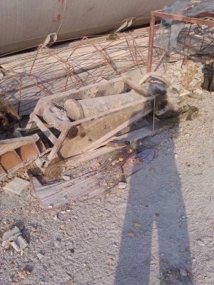 ขายชุดกระบอกดั้ม 12 ตัน (มี 2 ชุด )ราคา 60000 บาท ถอดจากรถพ่วง  โทร 0843376760