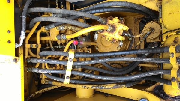 ขายด่วน รถขุด KOMATSU PC120-5   เก่าไทย   สวย  สภาพดี  พร้อมใช้งาน  ราคากันเอง โทร  สุชาติ 061-4039868