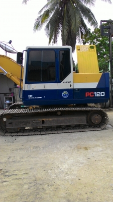 ขายด่วน รถขุด KOMATSU PC120-5   เก่าไทย   สวย  สภาพดี  พร้อมใช้งาน  ราคากันเอง โทร  สุชาติ 061-4039868