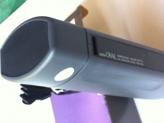 กระติกสูญญากาศ OVAL ของใหม่ในกล่องกระติกน้ำพกพารักษาคุณภาพร้อน-เย็น.