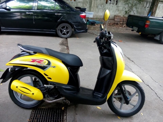 ขายถูก scoopy-iหัวฉีดปี2553รถบ้านราคาประหยัด มีเล่มครบ