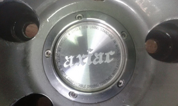 ขายล้อซิ่งญี่ปุ่นแนวๆของAxiarขอบ18/5ก้านยกสีGun5รู114.3กว้าง7.5off40สวย฿5500ลดได้คับ